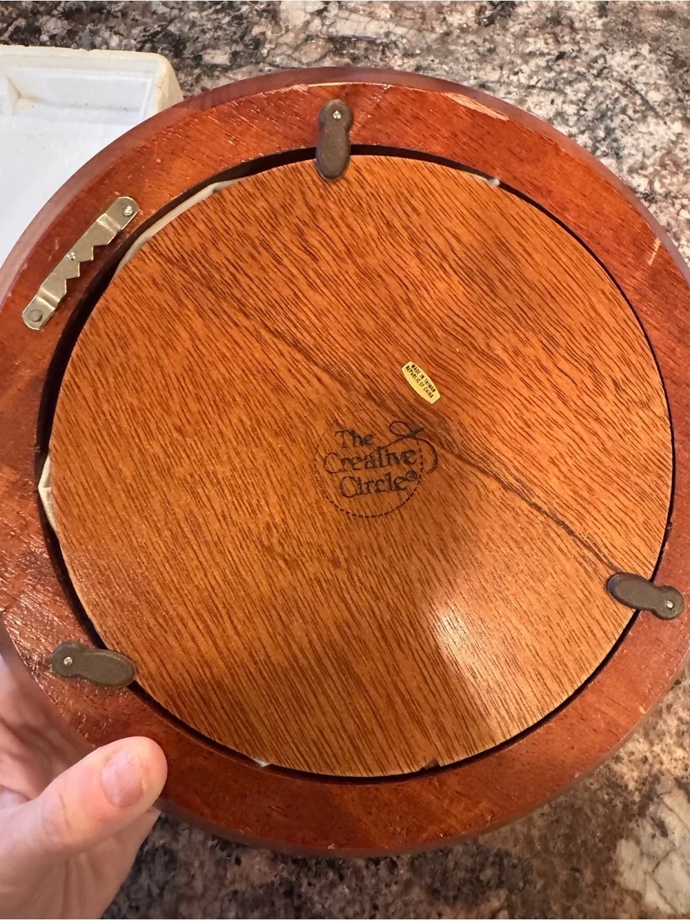 The Creative Circle 1985 Christmas Collectors Plate